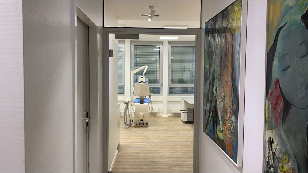 Zahnarztzentrum am Park, Dres. Baumgartner, Bichsel, Christen, Dobreva, Ghenzi, Hug, Ploner, Ramut & Wunderlin gallery image 3