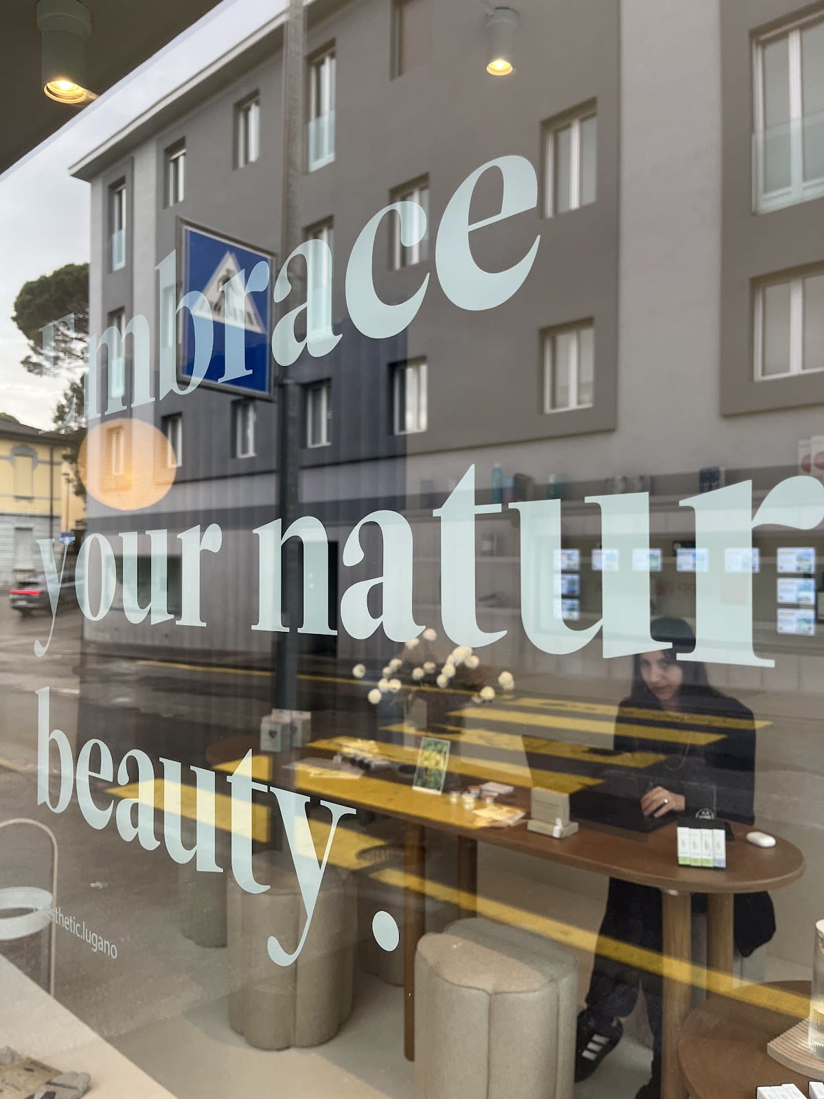 Aesthetic gallery image 7