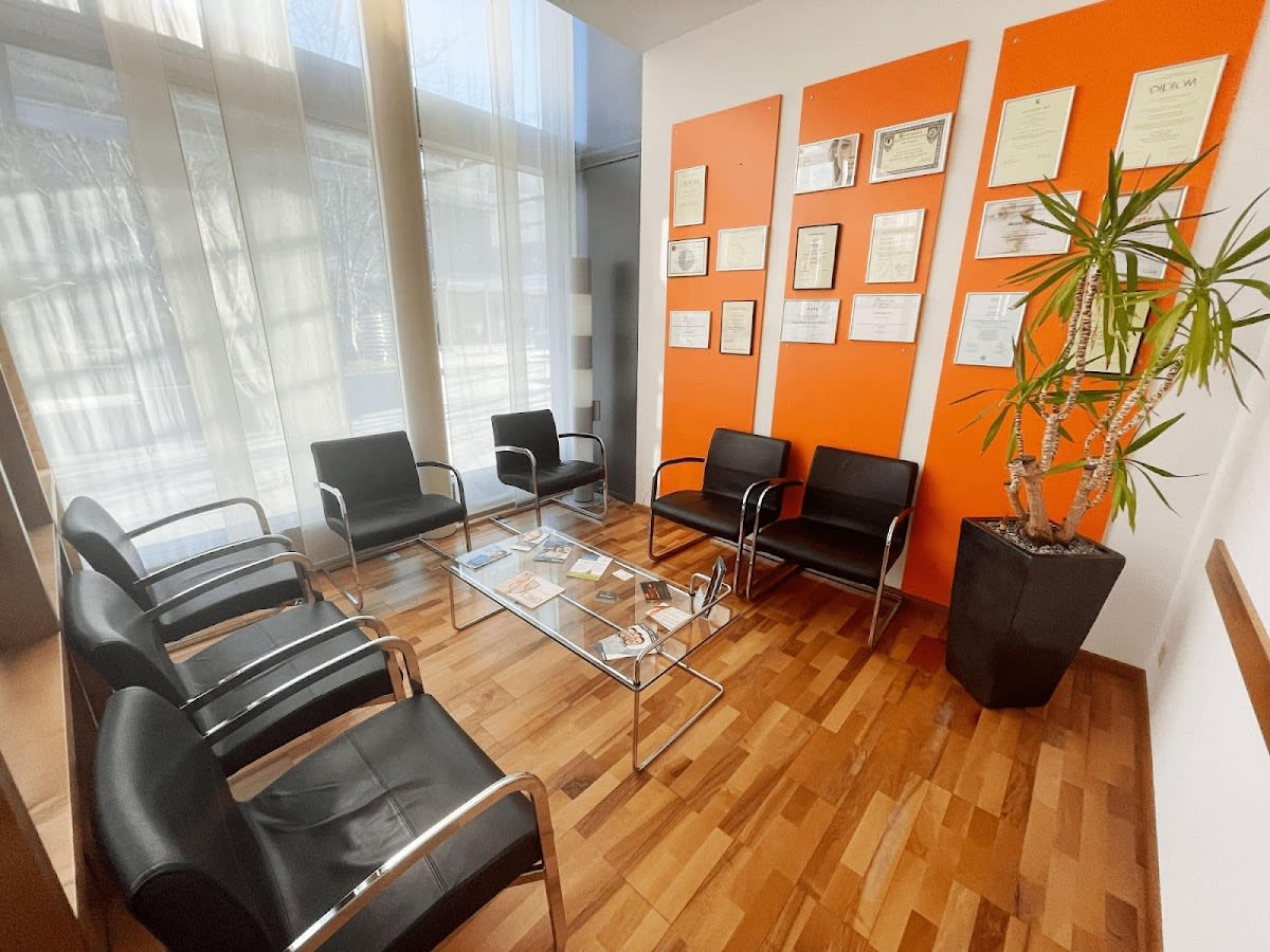 PD Dr. med. Maziar Shafighi gallery image 3