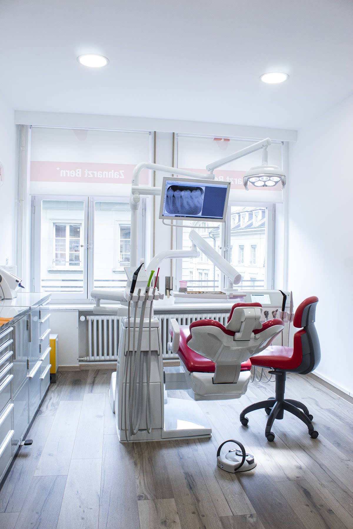 Dr.med.dent. Cristina Nica gallery image 1