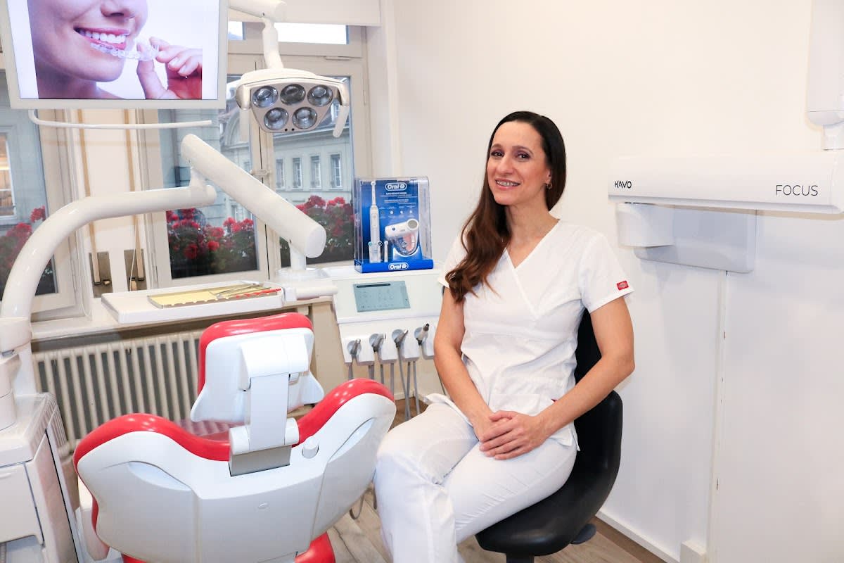 Dr.med.dent. Cristina Nica gallery image 3