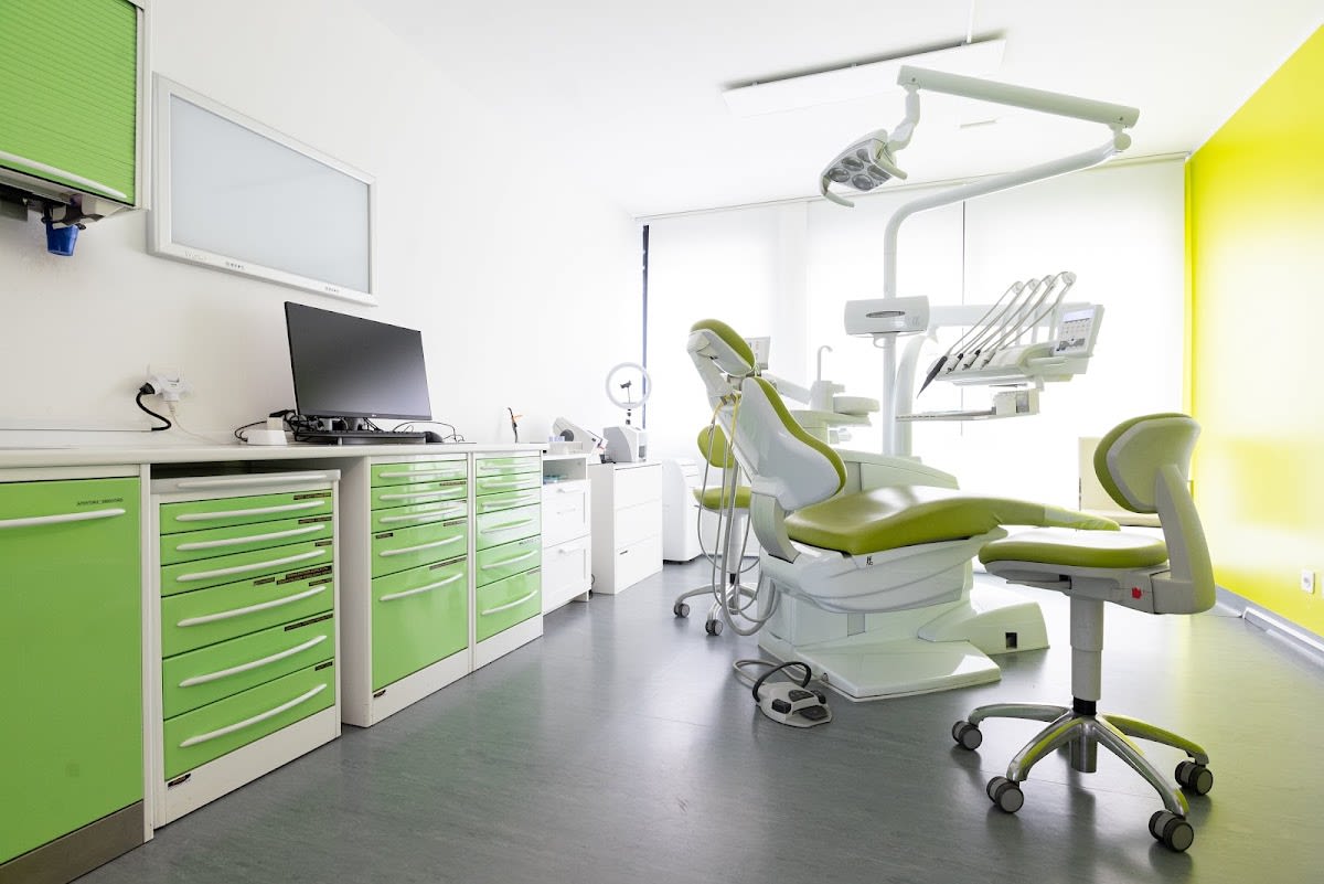 Naturlife Dental Mendrisio - Dr. Bontempelli Lorenzo gallery image 1