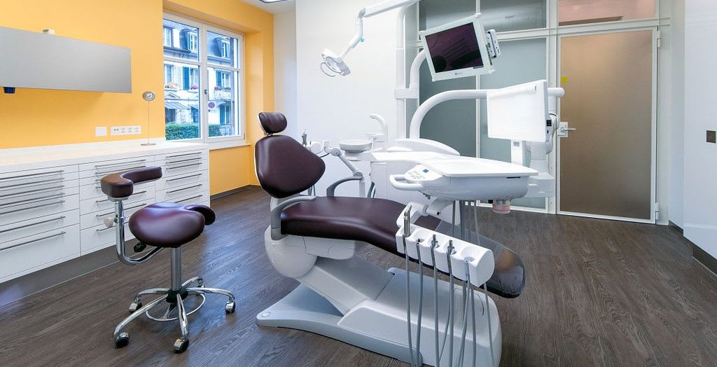 Dr.med.dent. Ami Heiniger gallery image 4