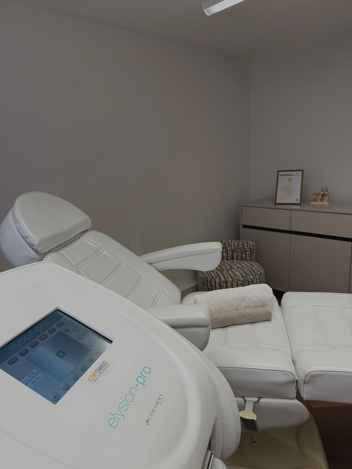 Luméa Laser Skin gallery image 3