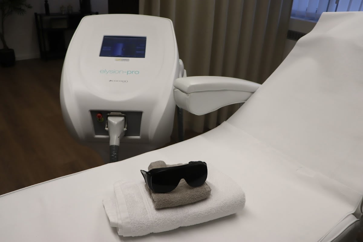 Luméa Laser Skin gallery image 7