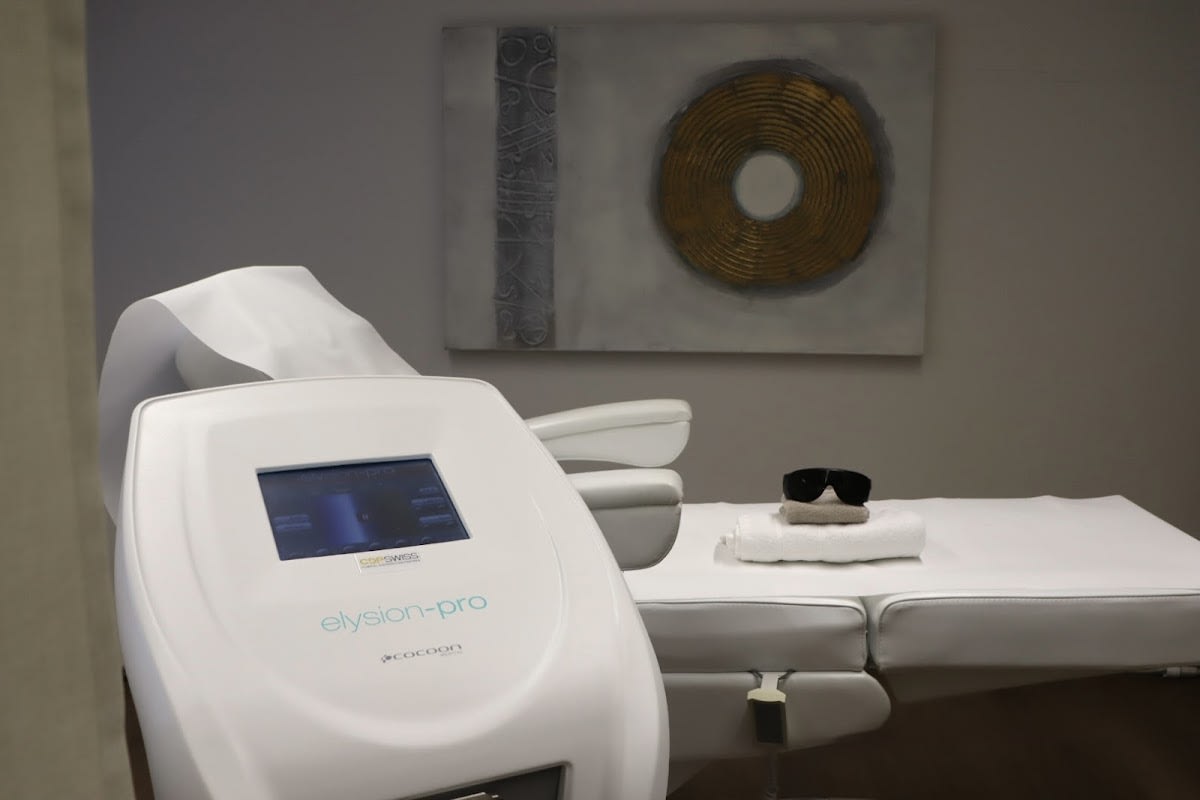 Luméa Laser Skin gallery image 8