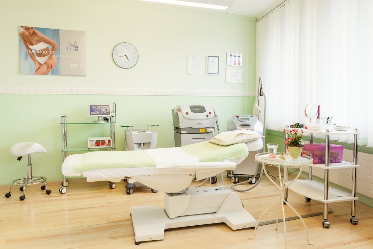 Esthetic Plus gallery image 9