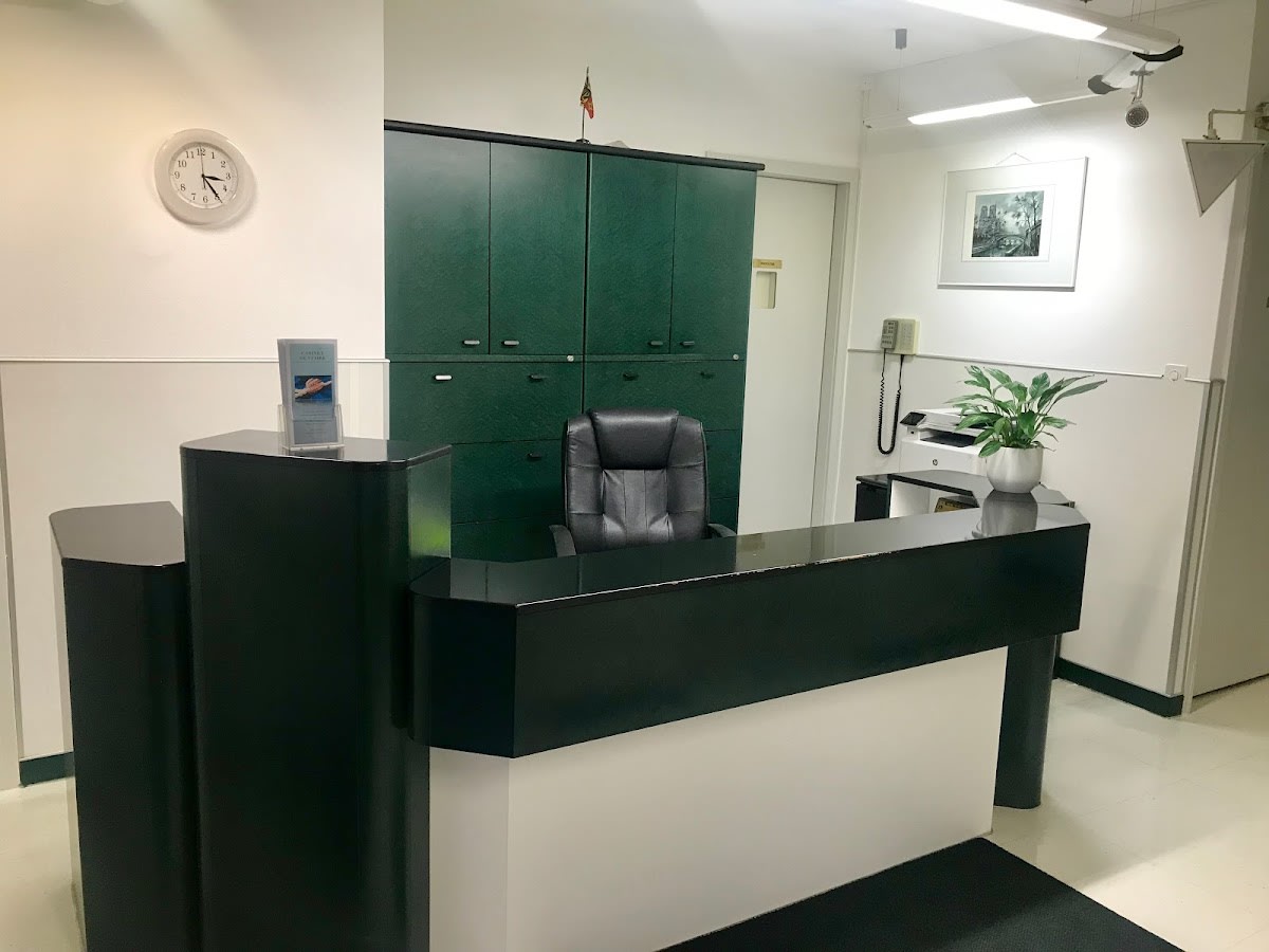 Cabinet Dentaire Dr méd. dent. Vladimir ANDONOVSKI gallery image 3