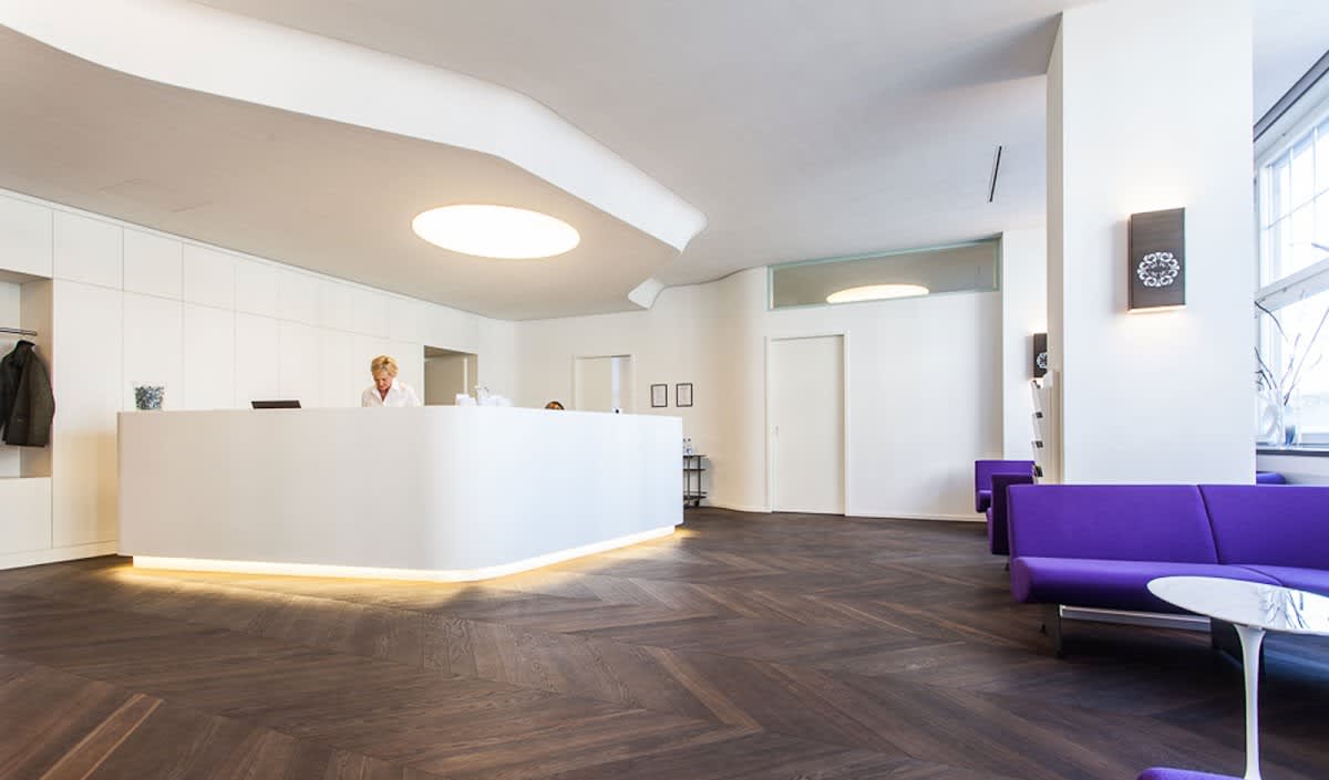 PD Dr. Richard Fakin Klinik für Plastische-, Rekonstruktive Chirurgie und Aesthetische-Regenerative Medizin gallery image 2