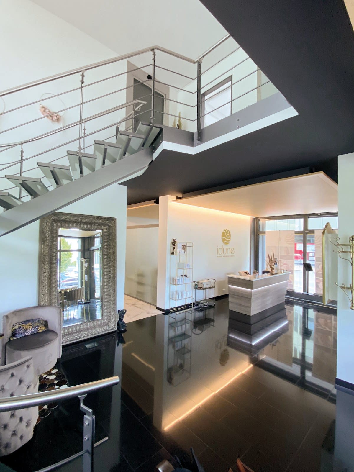 idune GmbH - Aesthetics & Longevity gallery image 1