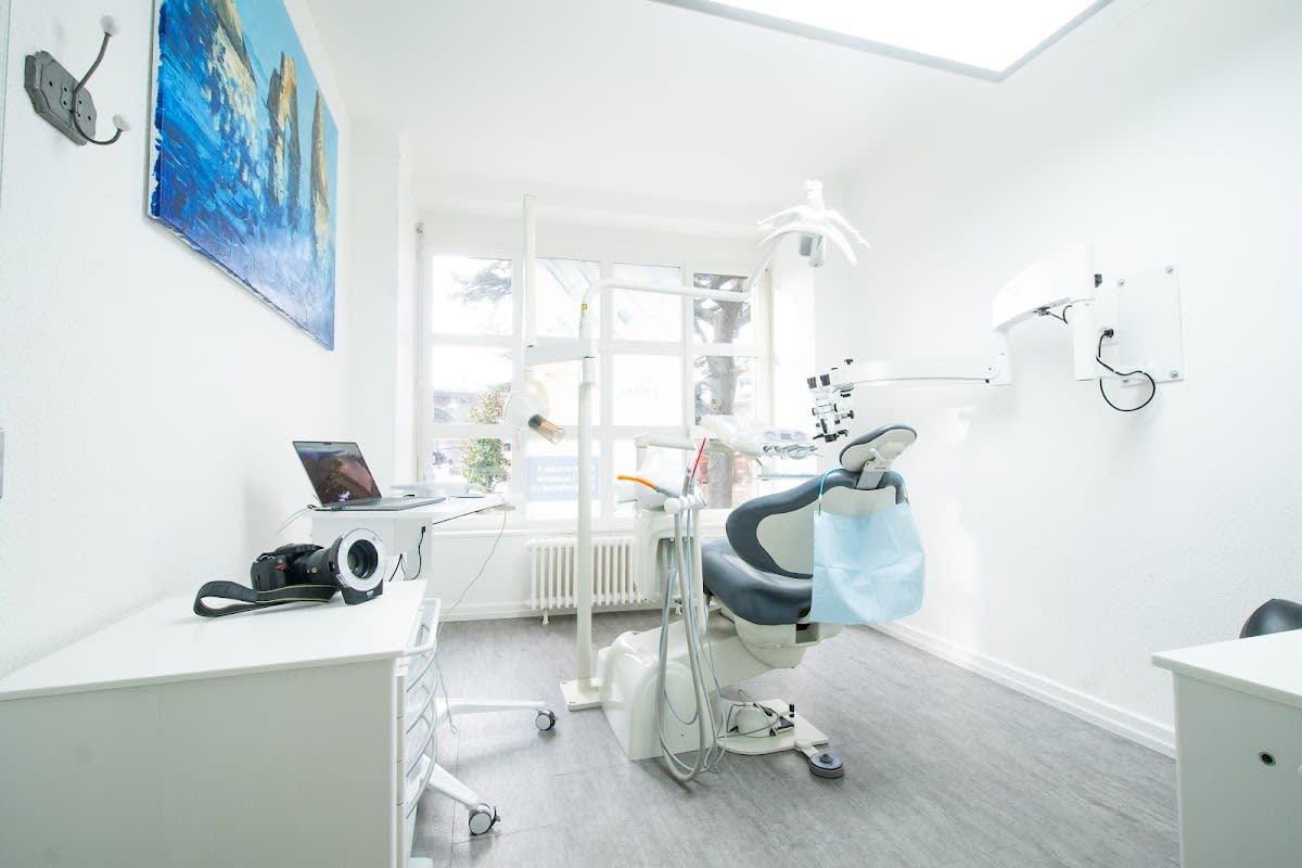 Cabinet dentaire VDental gallery image 2