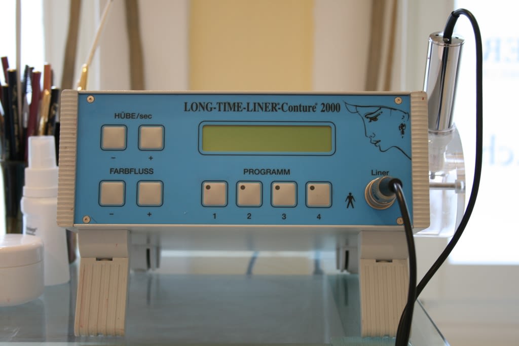 The Perfect Liner gallery image 6