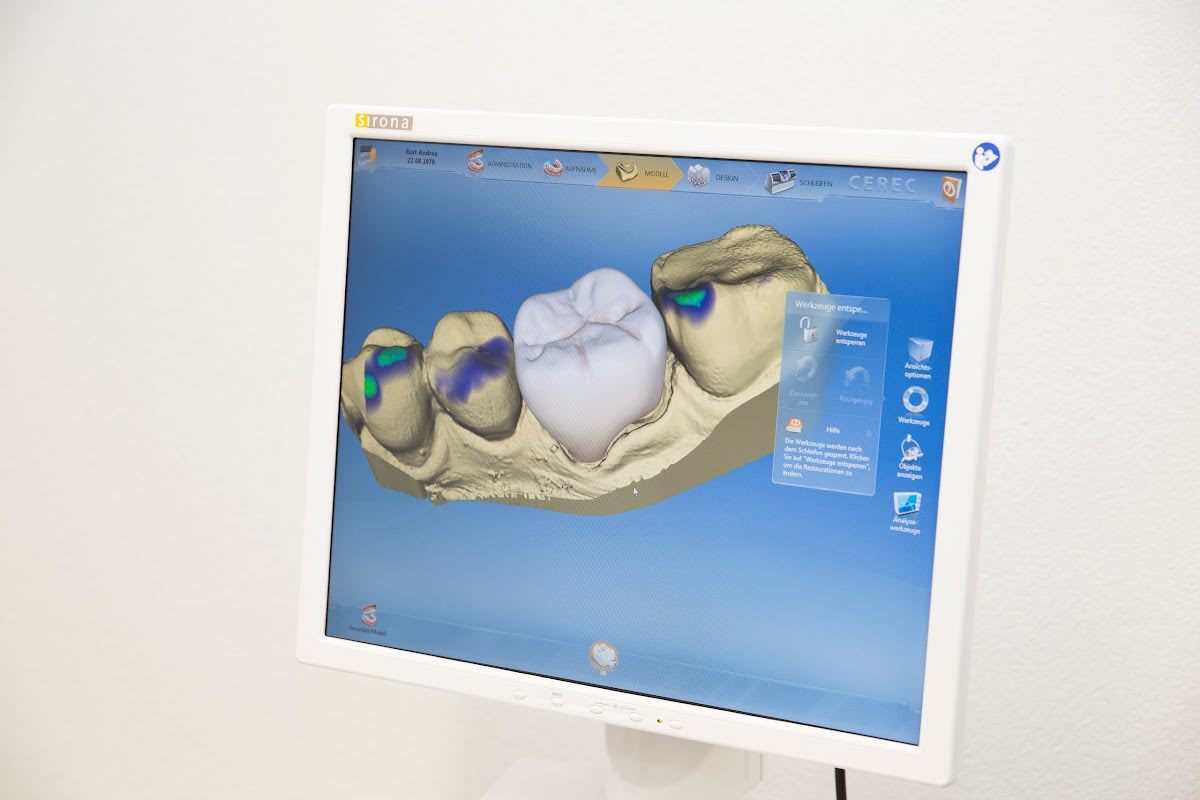 Zahnarzt am Schwanenplatz in Luzern, Dr. med. dent. Claude Rast gallery image 10