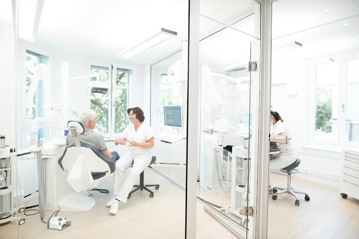 Zahnarztpraxis Breitenrain gallery image 1