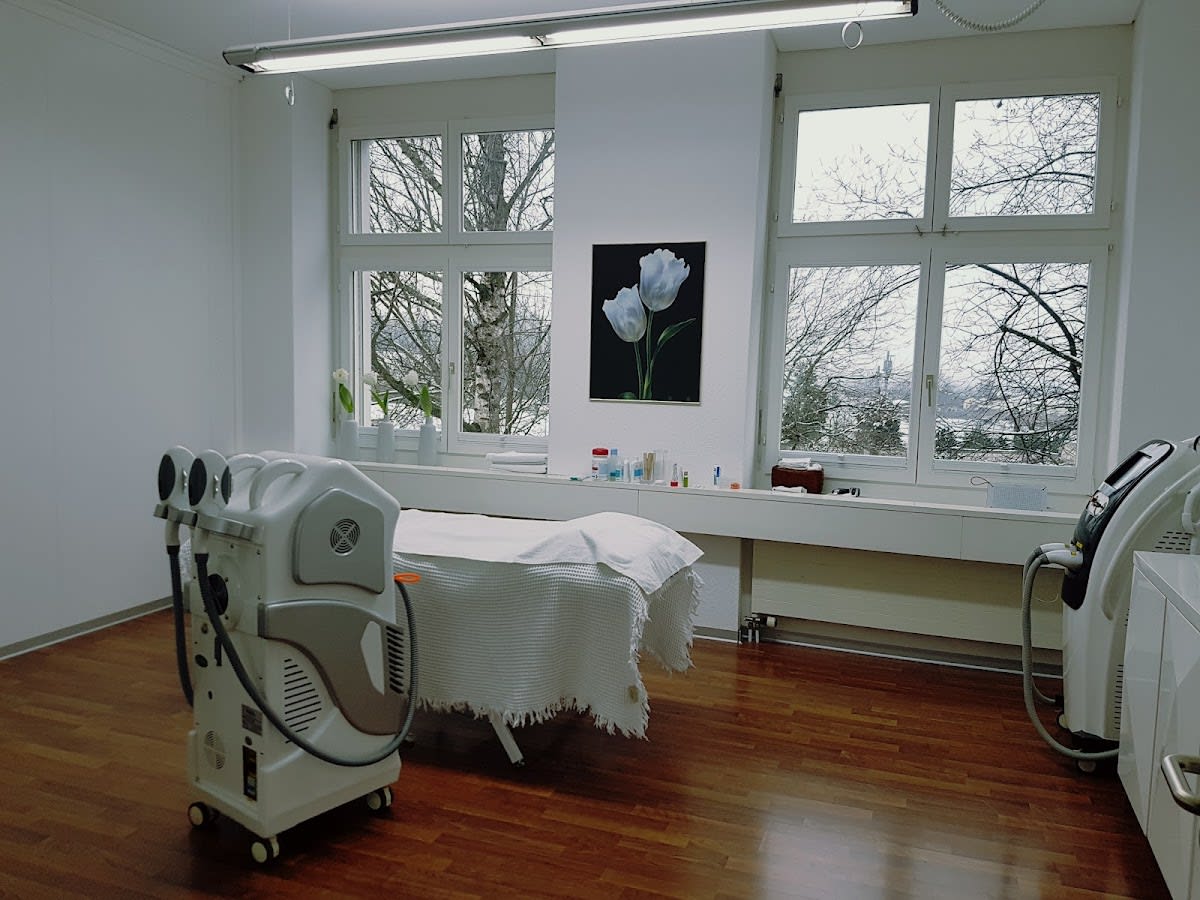 IPL & Beauty gallery image 1