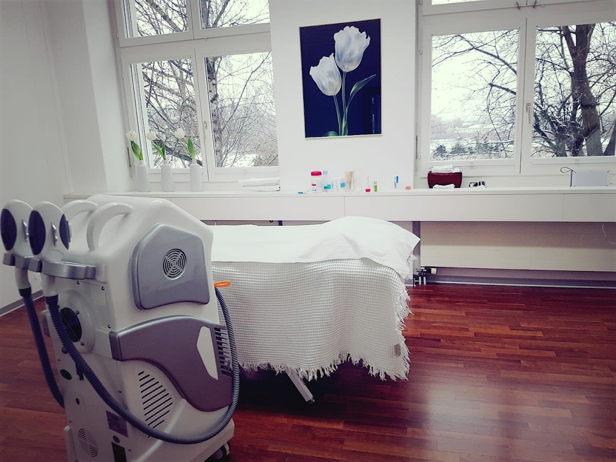 IPL & Beauty gallery image 3