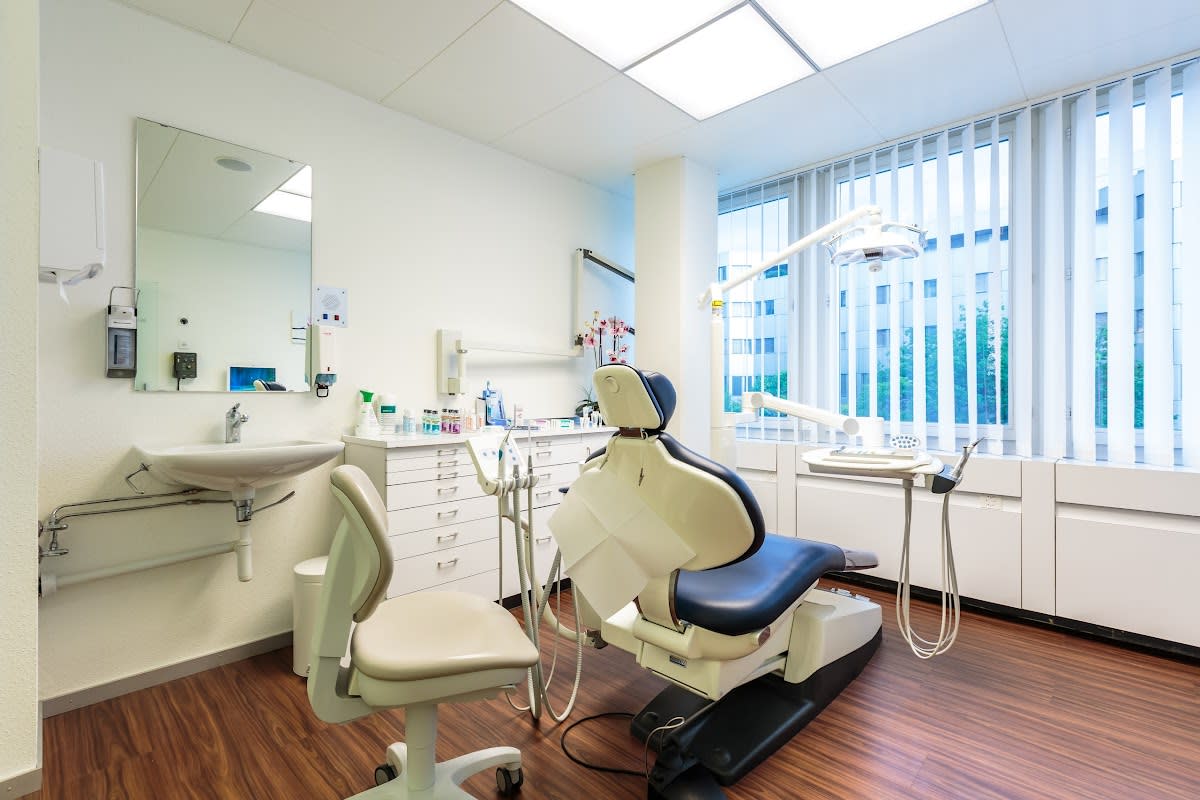 ZAHNÄRZTE NEUSTADT PASSAGE gallery image 5