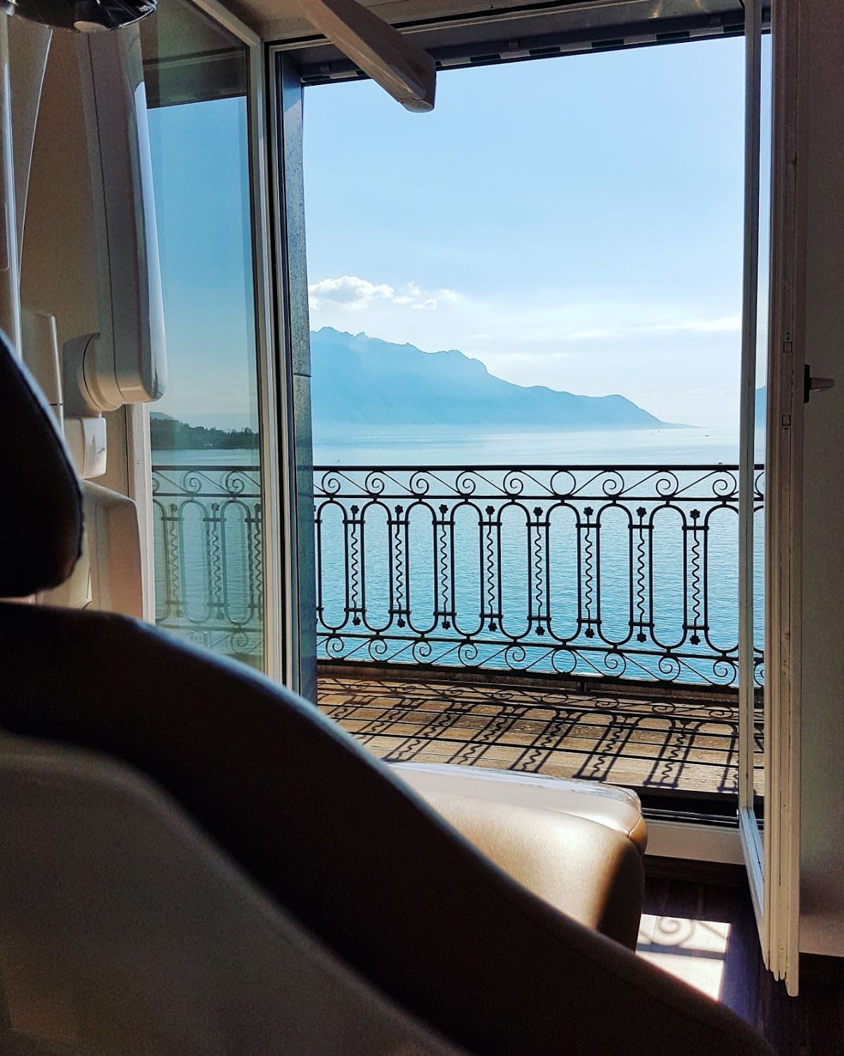 DENTAL SWISS CLINICS - Cabinet dentaire gallery image 1