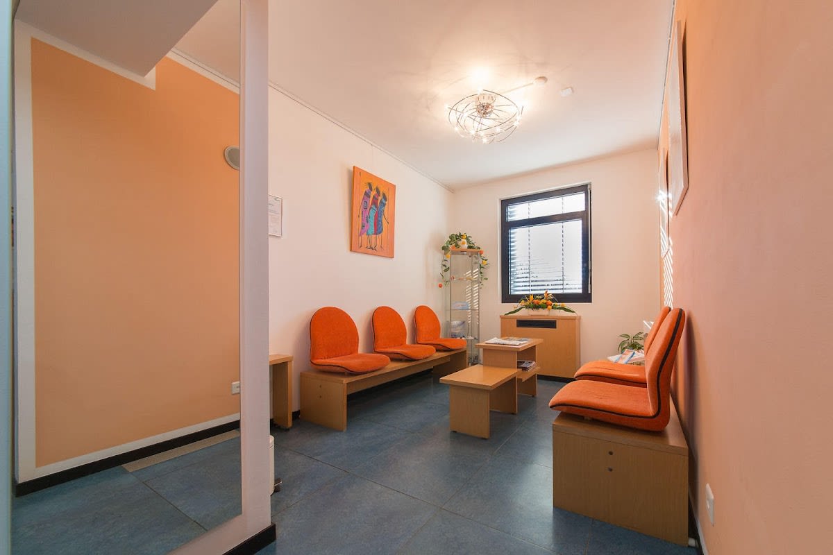 Studio Dentistico Dotesio SA gallery image 3