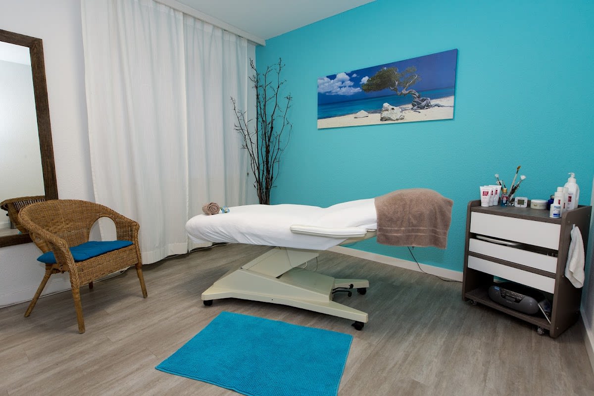 Personal Beauty gallery image 3