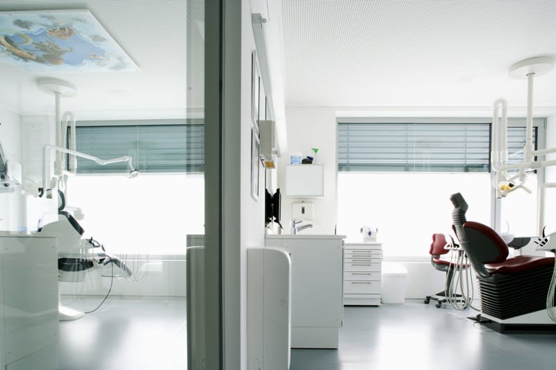 Zahnarzt am Spelterini - Dr. Urs Hiltebrand & Team gallery image 2