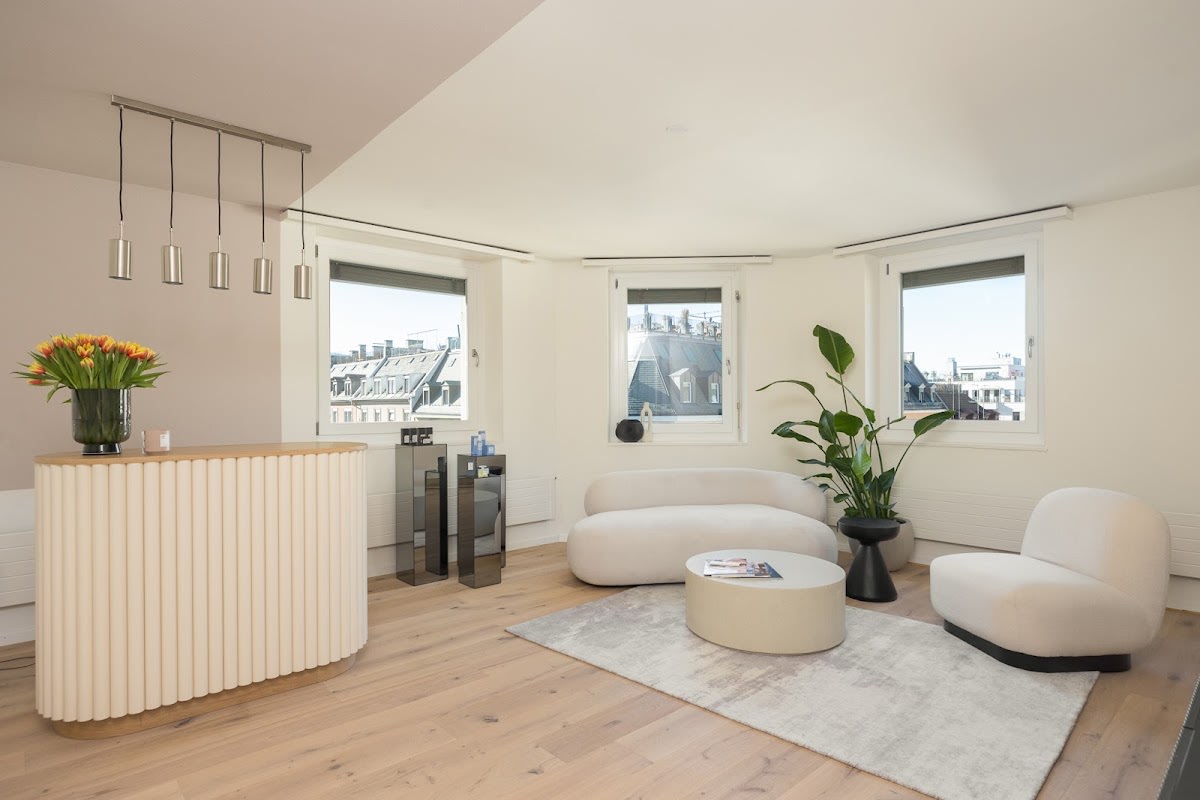 Comfort Zone by Jop gallery image 1