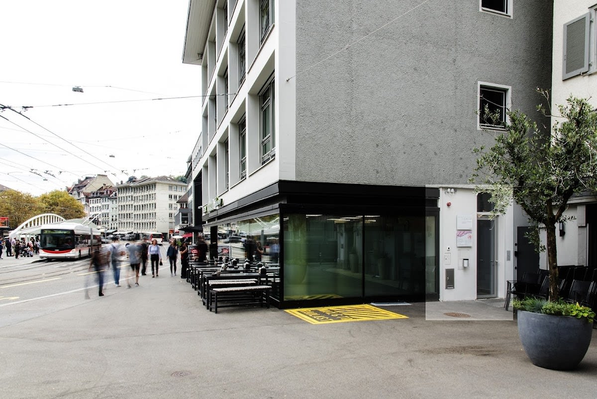 Dr. med. dent. Roland Lauber, Fachzahnarzt für Oralchirurgie, Sportzahnarzt, DGSZM gallery image 10