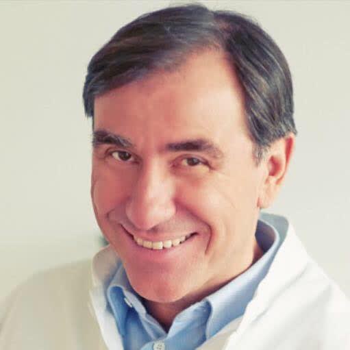 Dr. med. Thomas Hundt - Spezialist für Nasenkorrekturen gallery image 3