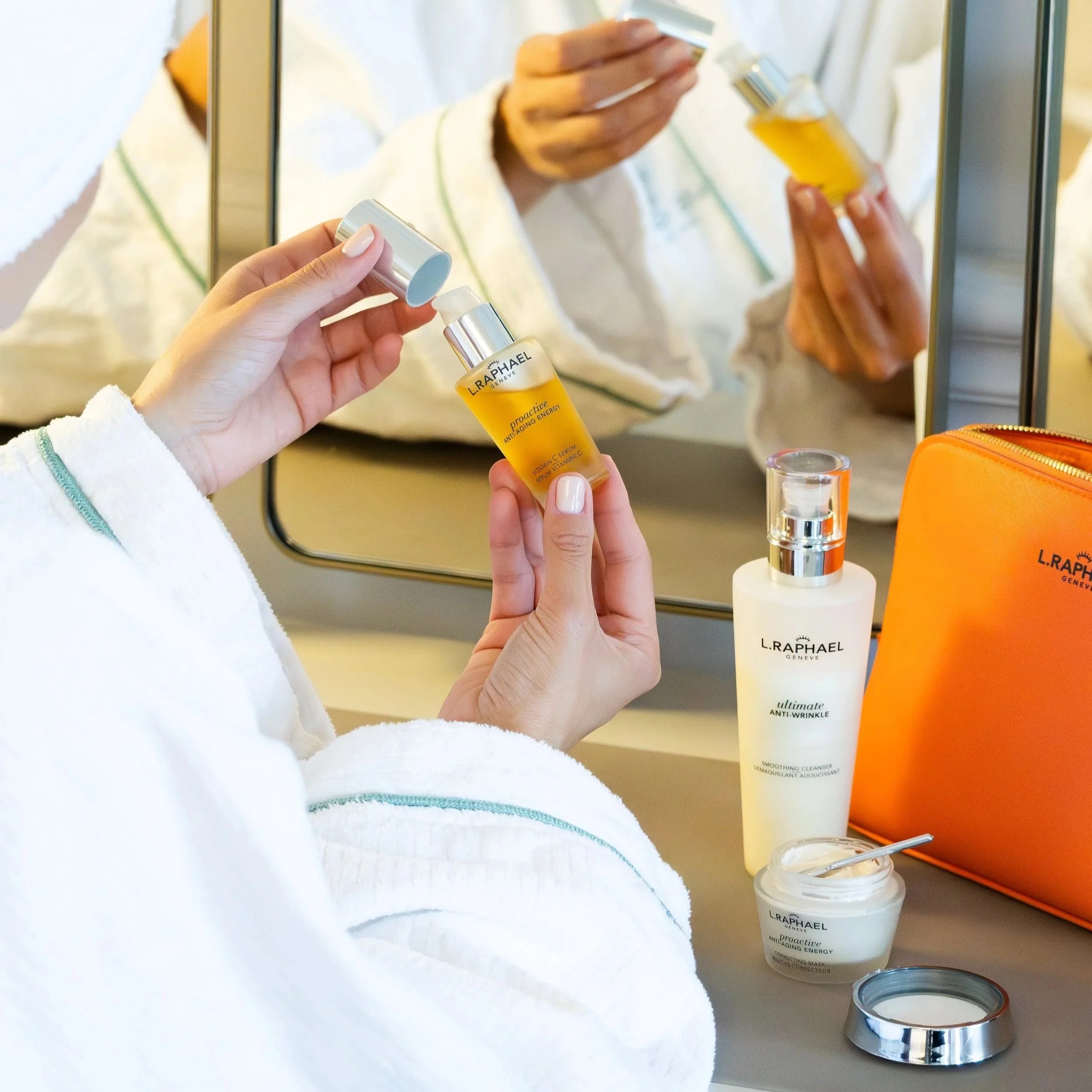 L.RAPHAEL gallery image 9