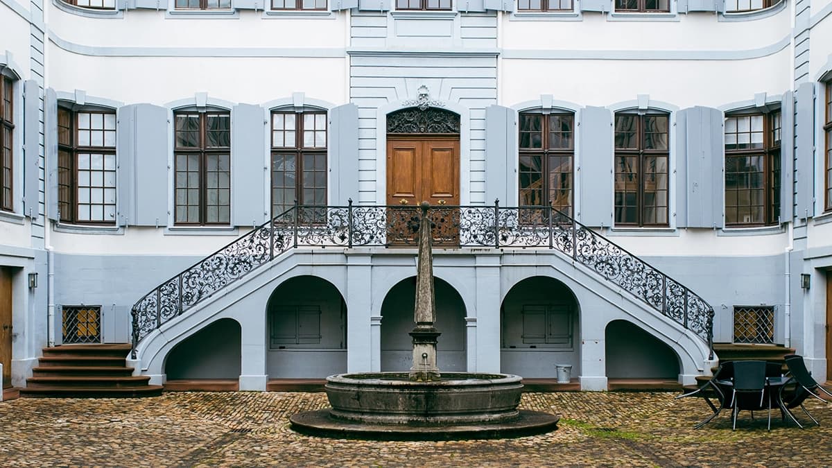 YOUSEEBASEL-Augenlasern in Basel gallery image 8