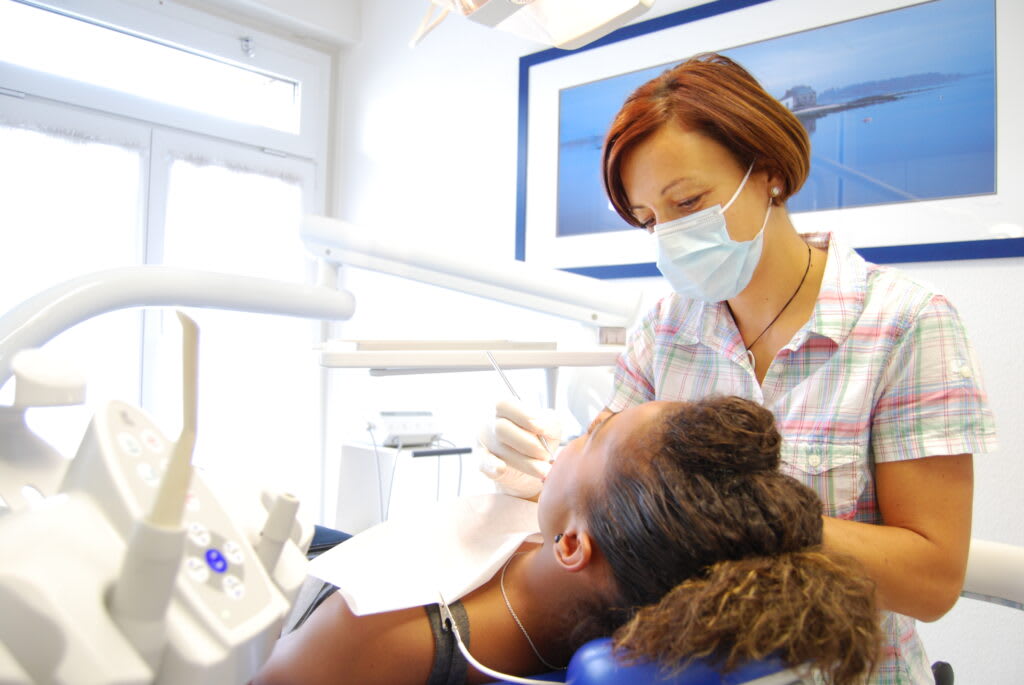 Cabinet dentaire des Drs Haerri Alain et Johan gallery image 8