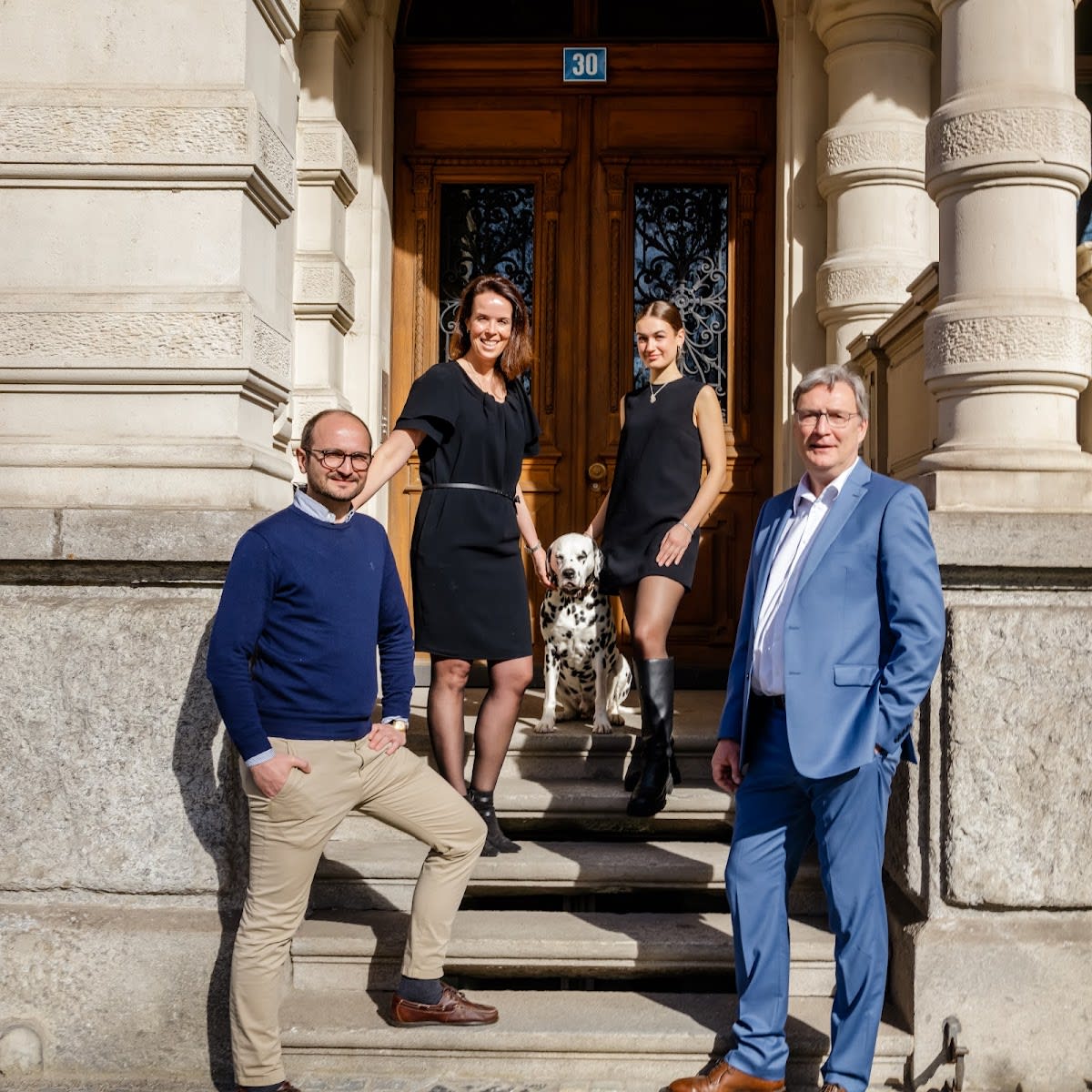 Cosmetic Surgery Zürich - Schönheitschirurgie und Plastische Chirurgie I Unterspritzungen I Faltenbehandlungen I Zürich gallery image 4