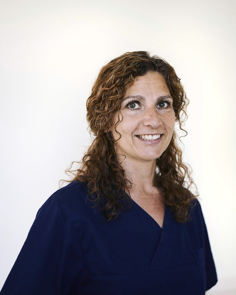 Schweizerzahn · Zahnarztpraxis Dr. med. dent. Katerina Schweizer gallery image 9