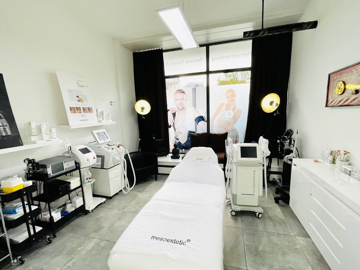 Health Beauty Lifestyle AG - Face & Body Clinic gallery image 3