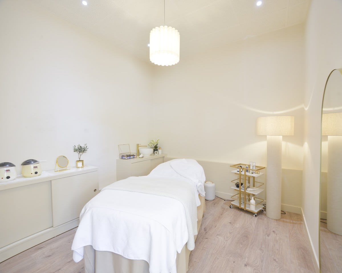 Fleur d'épiderme Genève gallery image 2