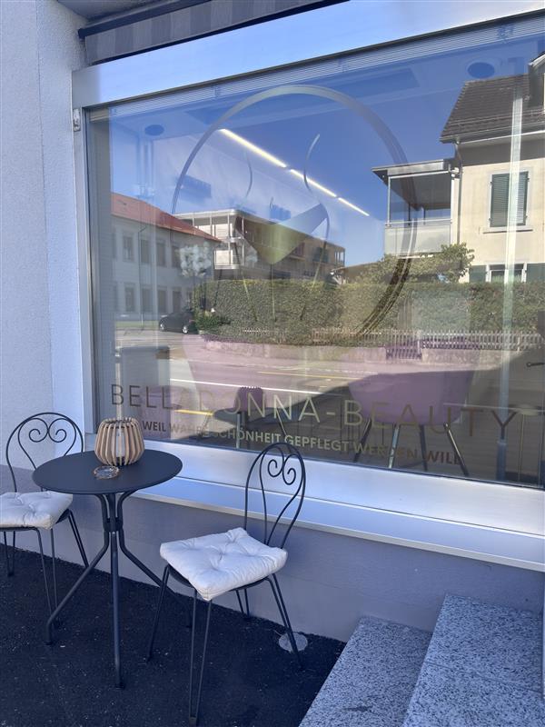 Belladonna-Beauty gallery image 7