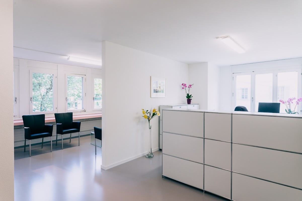 corrigé luzern ag | Schönheitsklinik Luzern gallery image 2