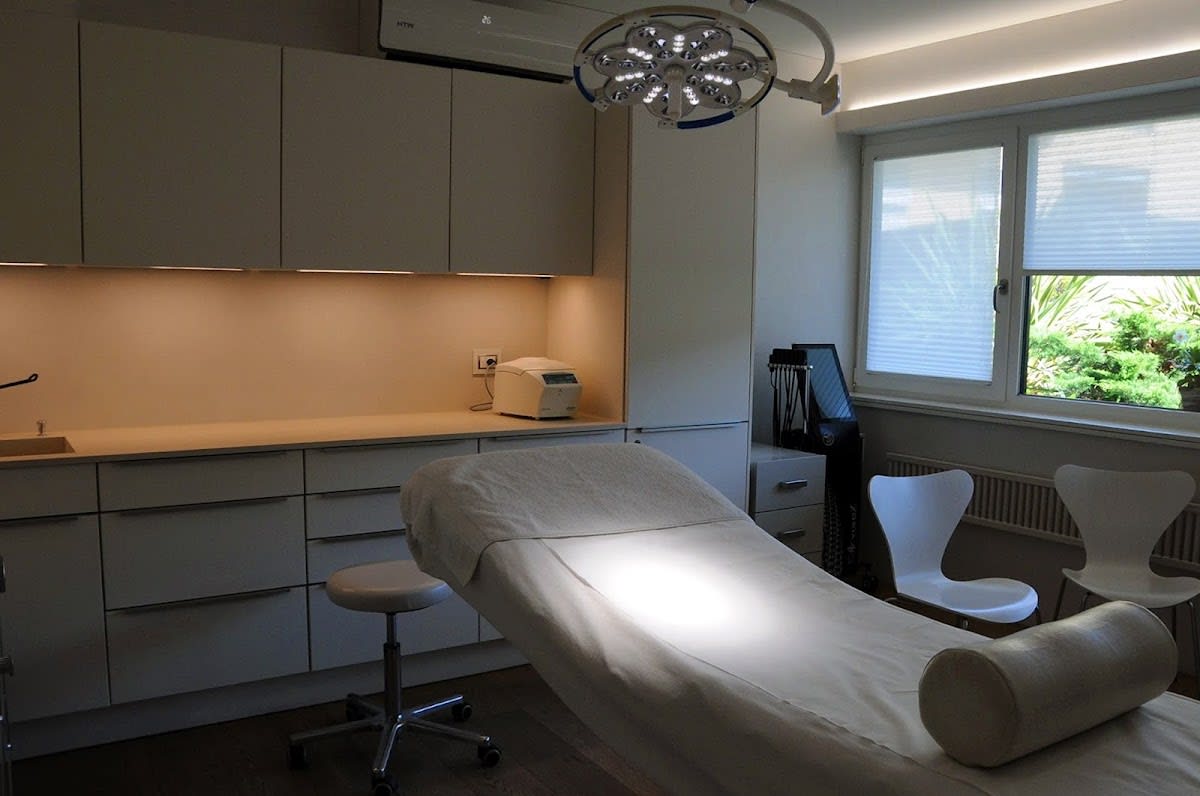 Dr. Roberto Antenna gallery image 1