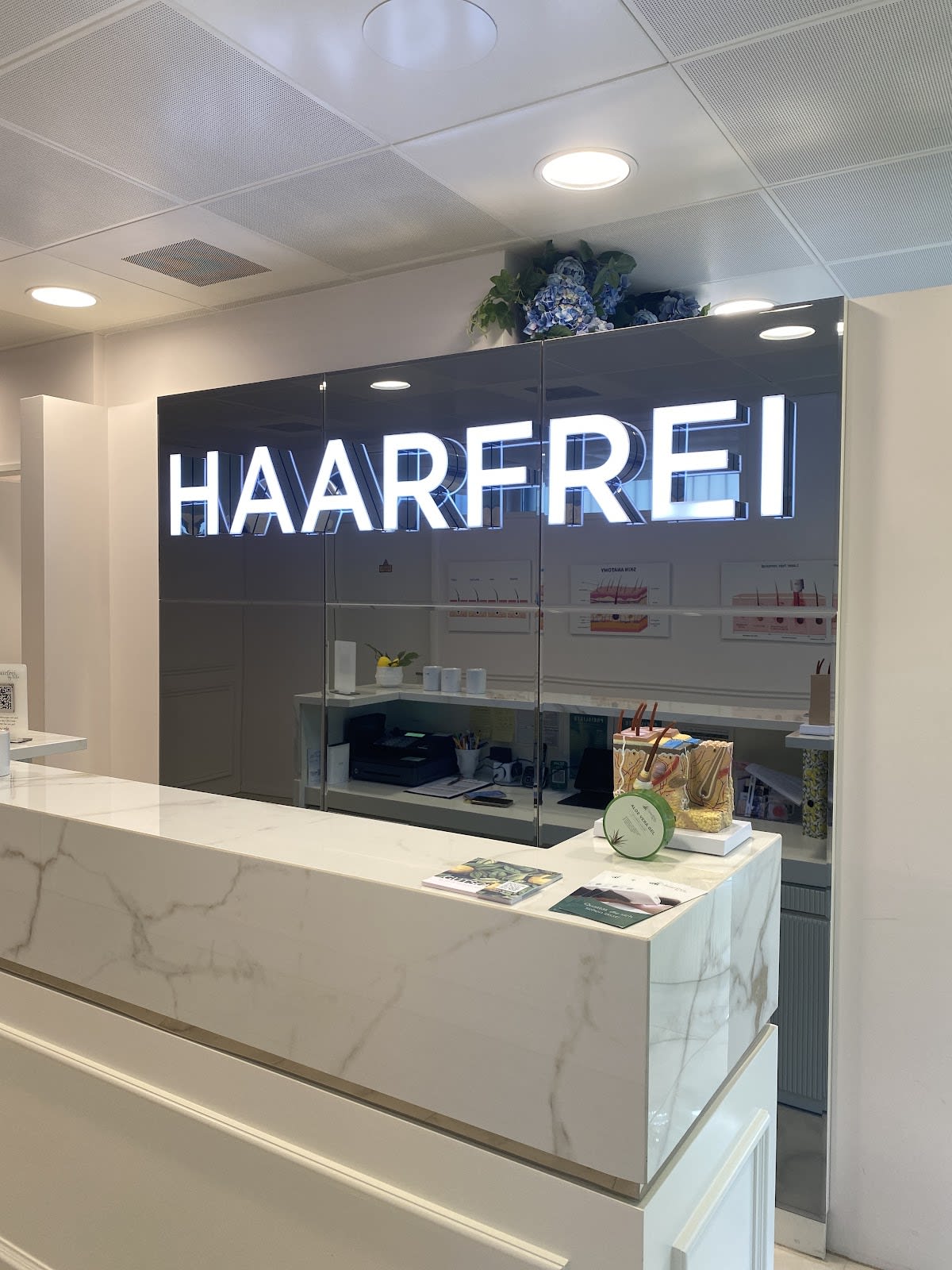 Haarfrei by Lela AG St. Gallen gallery image 5
