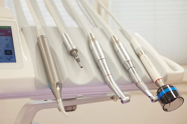 Dr. med. dent. Simone Blaser gallery image 1