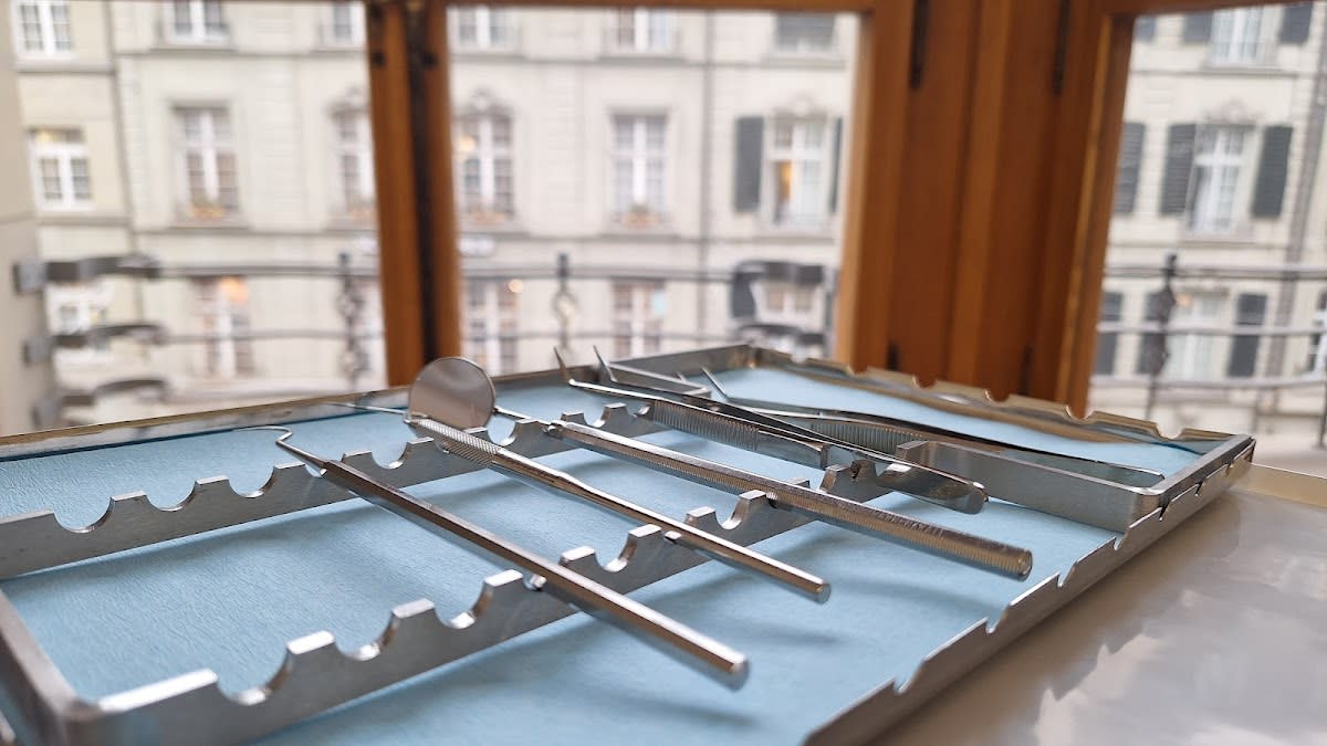 Zahnarztpraxis & Oralchirurgie Spitalgasse, Dr. Marc Joos gallery image 1