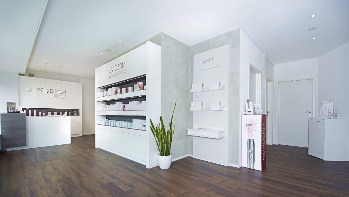 REVIDERM skinmedics baar-zug Tamara Agner gallery image 6