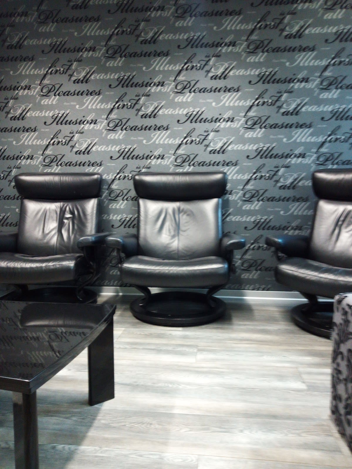 CMD+I Dentistes & Urgences Dentaires Dr. Sandrine Rossier gallery image 9