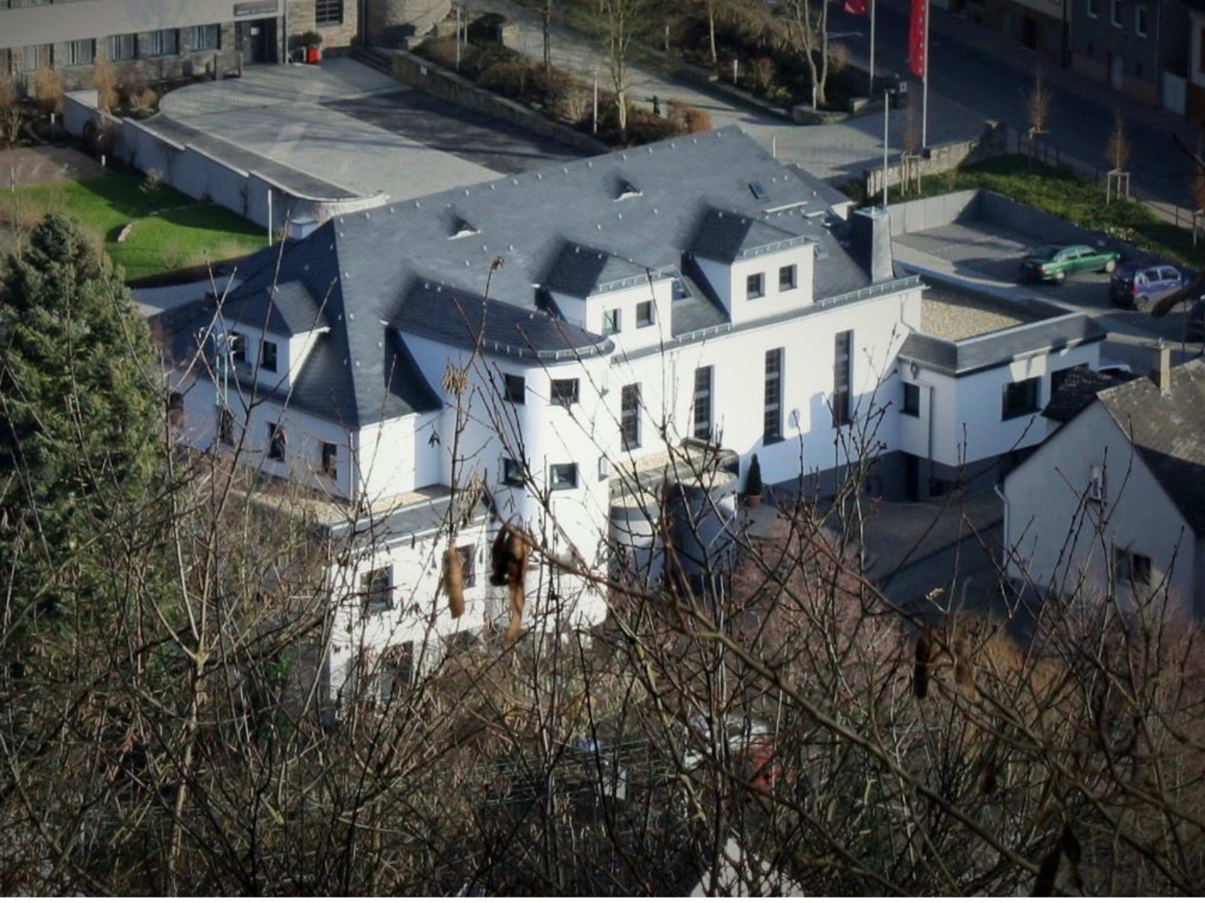 Beleuchtetes Gebäude