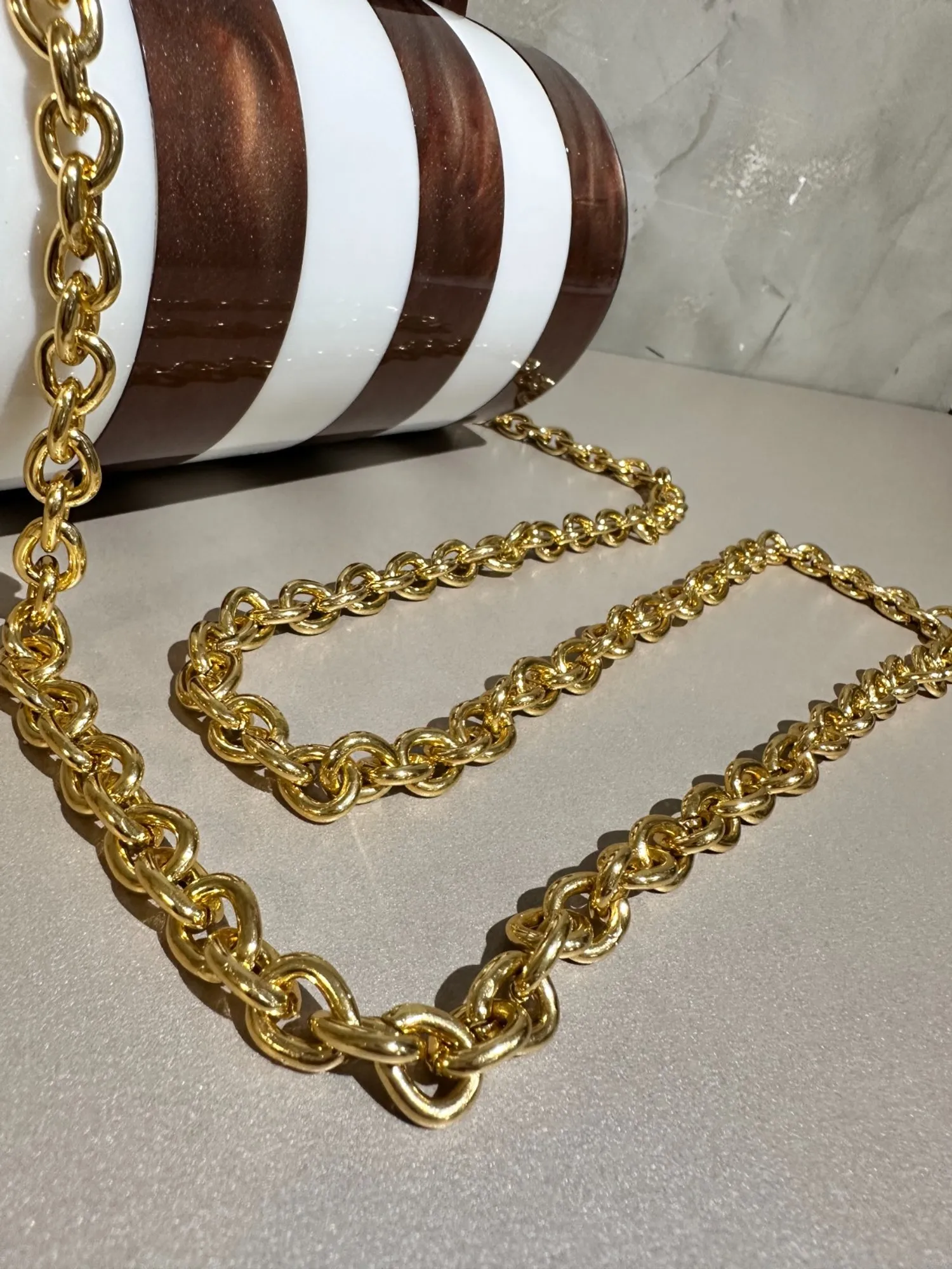 BRILIA BROWN - Image 4