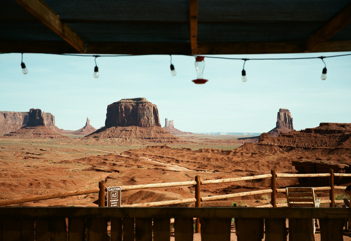 Monument Valley, frame 002