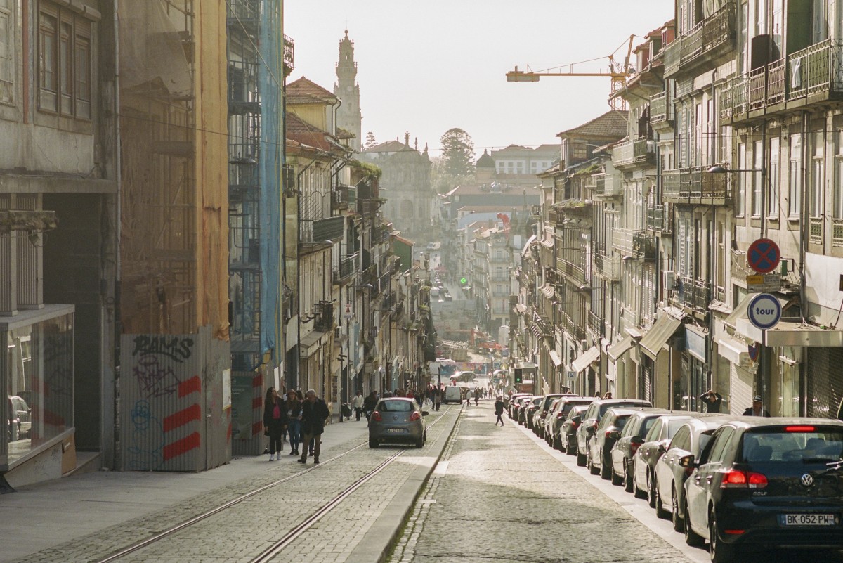 Porto, frame 012