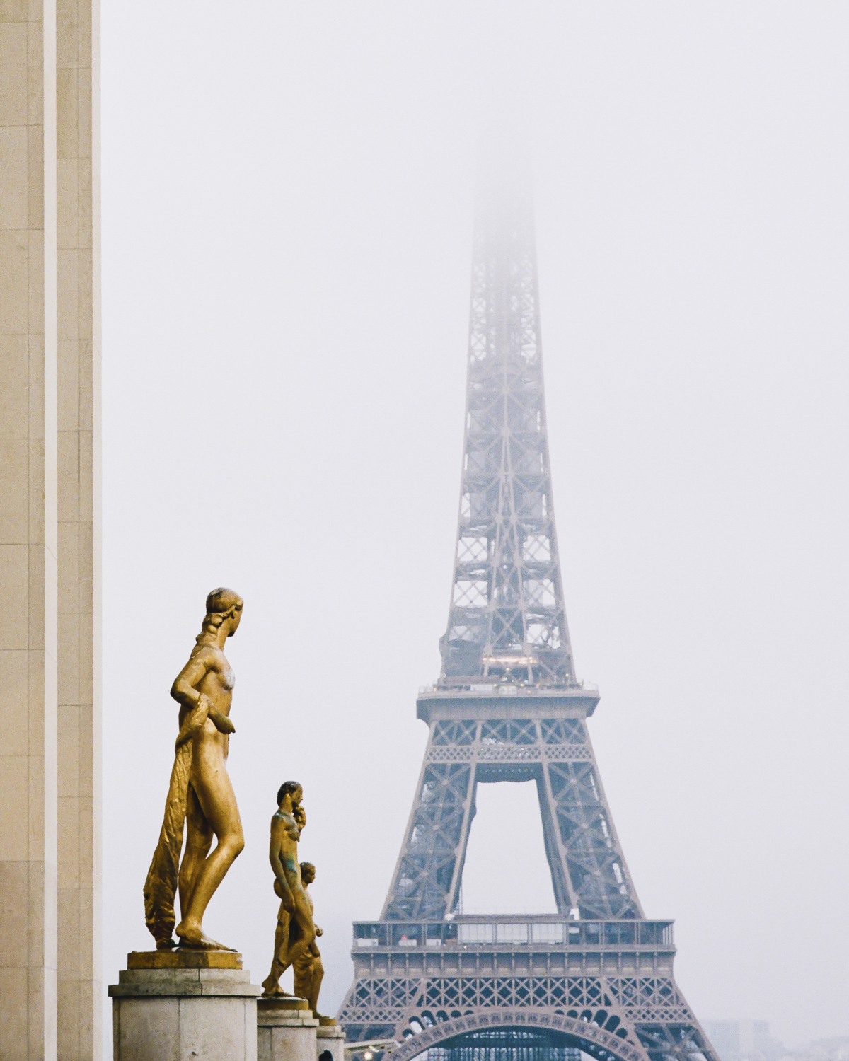 Paris, frame 003