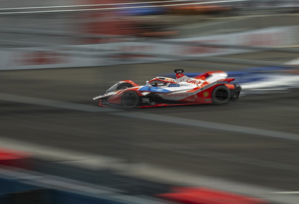 Motorsports, frame 005