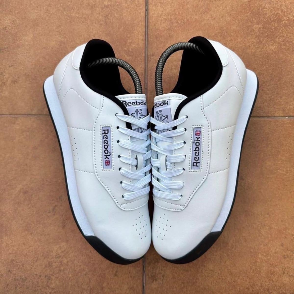 REEBOK CL RUNNER TM (BLACK)